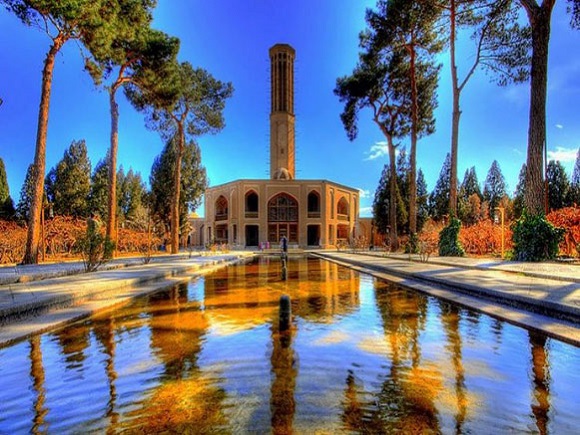 Persian-Garden-in-Yazd