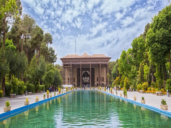 Palace-in-Esfahan